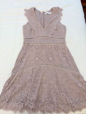 Adelyn Rae Lace Midi Dress in Mauve Blush